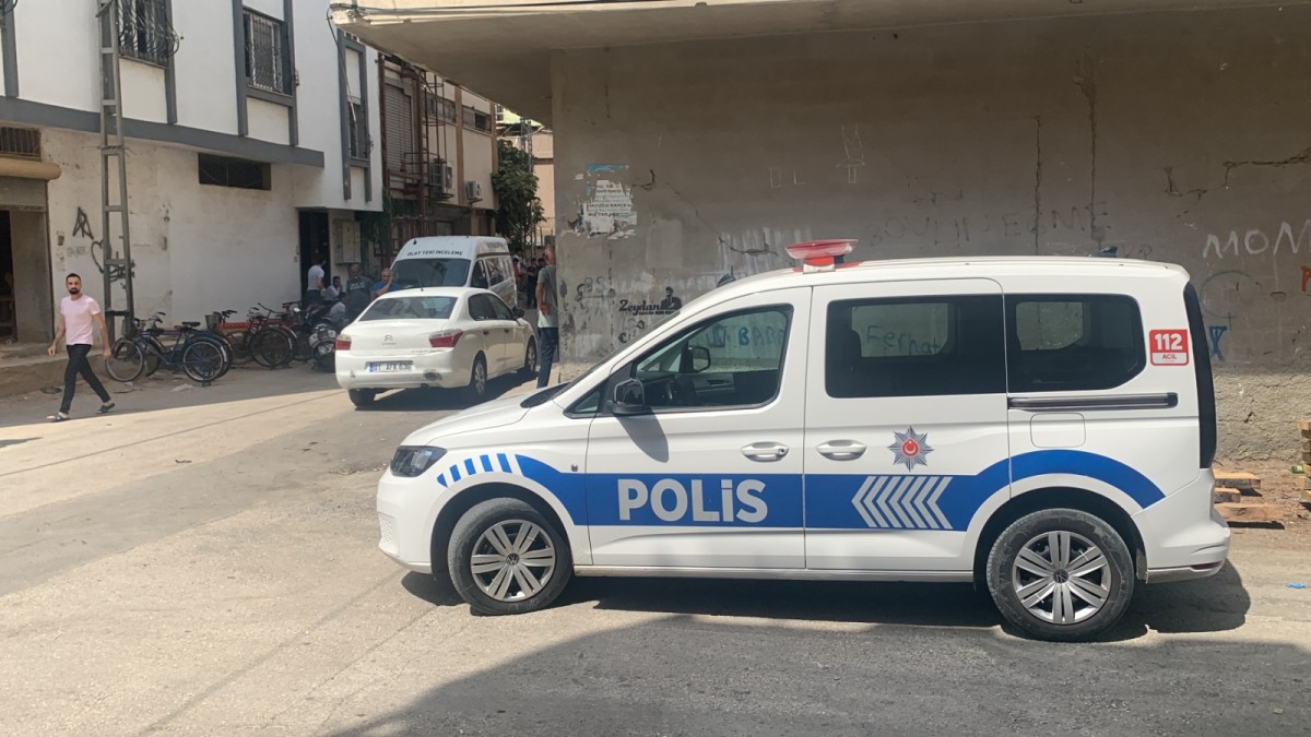 Adana'da silahlı saldırıda 2 kişi yaralandı