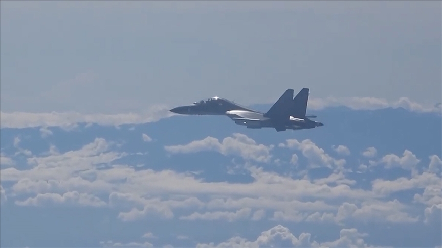 Tayvan: Ada çevresinde Çin'e ait 42 savaş uçağı, 1 askeri dron ve 9 gemi görüldü