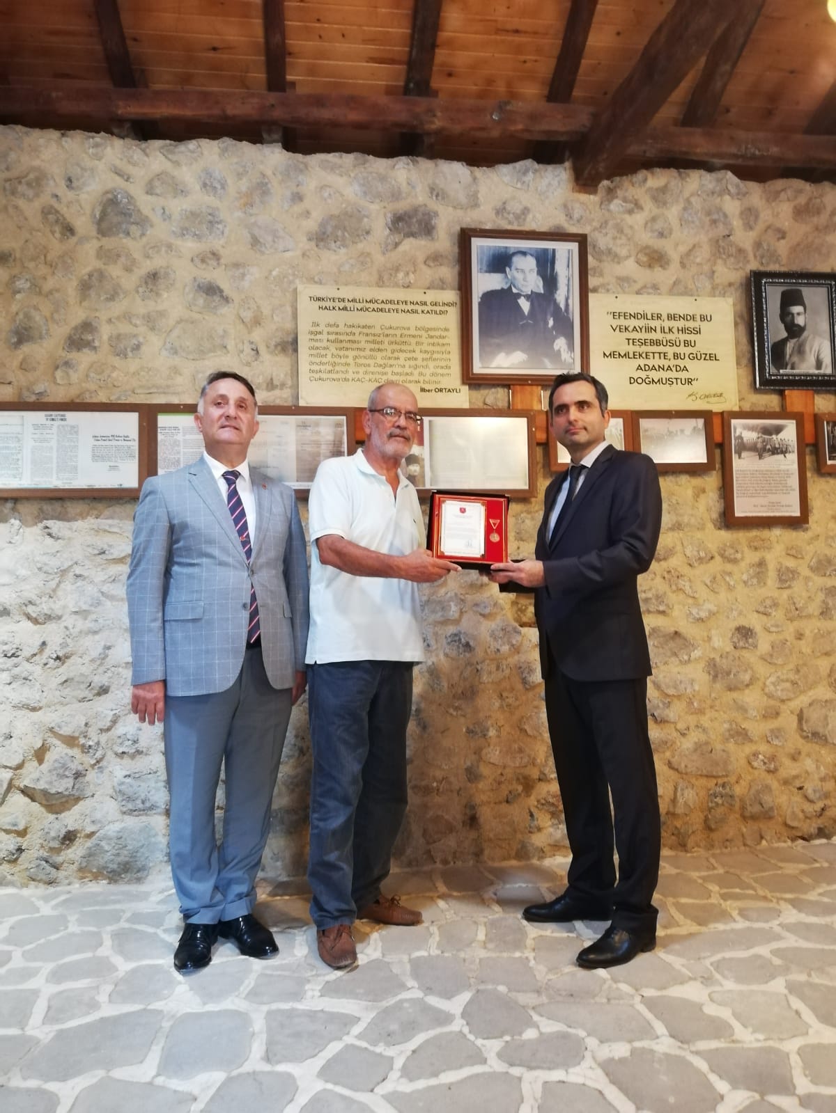Türk Silahlı Kuvvetlerini Güçlendirme Vakfı'na bağışta bulunanlara madalya verildi