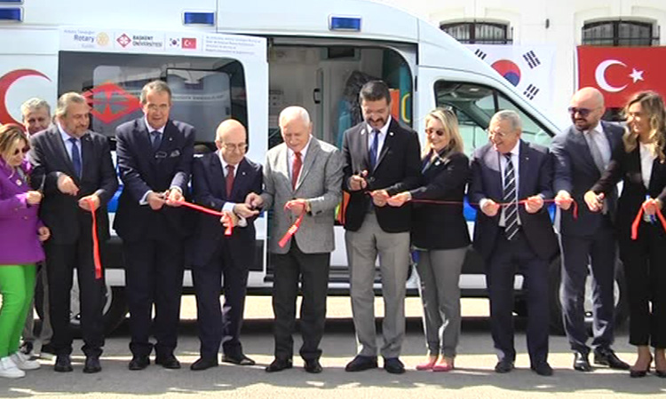 Güney Kore Ve Türkiye Rotary Kulüpleri'nden Başkent Üniversitesi'ne Ambulans Bağışı