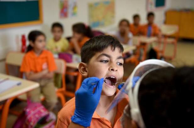 Seyhanlı çocuklara ağız ve diş sağlığı taraması