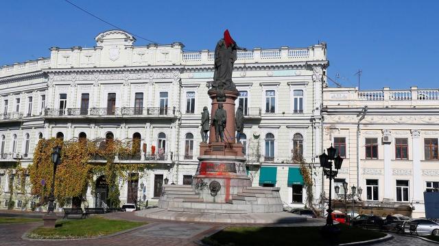Ukrayna şehri, Rus imparatoriçesinin heykelini sökecek