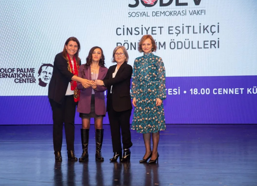 Adana Büyükşehir Belediyesi, Çalışanlara Yönelik Hane İçi Şiddet Politika Rehberi ile ödül aldı.