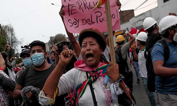 Peru'da hükümet karşıtı gösterilerde hayatını kaybedenlerin sayısı 60'a çıktı