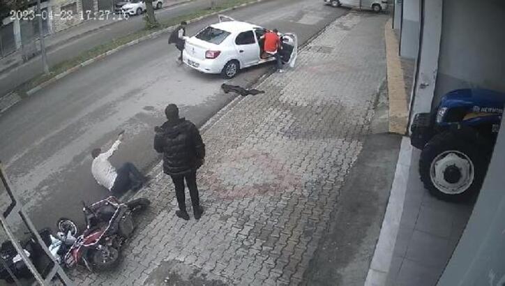 Adana'daki silahlı kavga kamerada: 3 yaralı