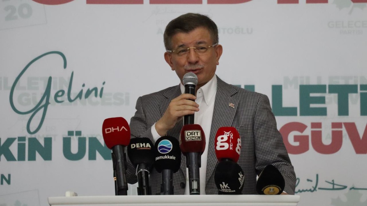 Davutoğlu: 15 Mayıs sabahı siyasetin 