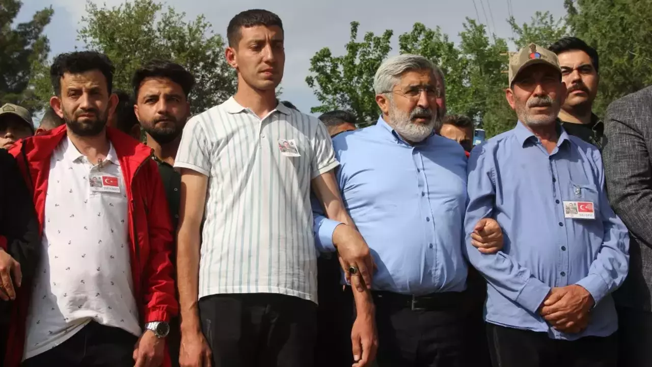 Pençe-Kilit Harekatı bölgesinde şehit olan askerin cenazesi Hatay'da defnedildi