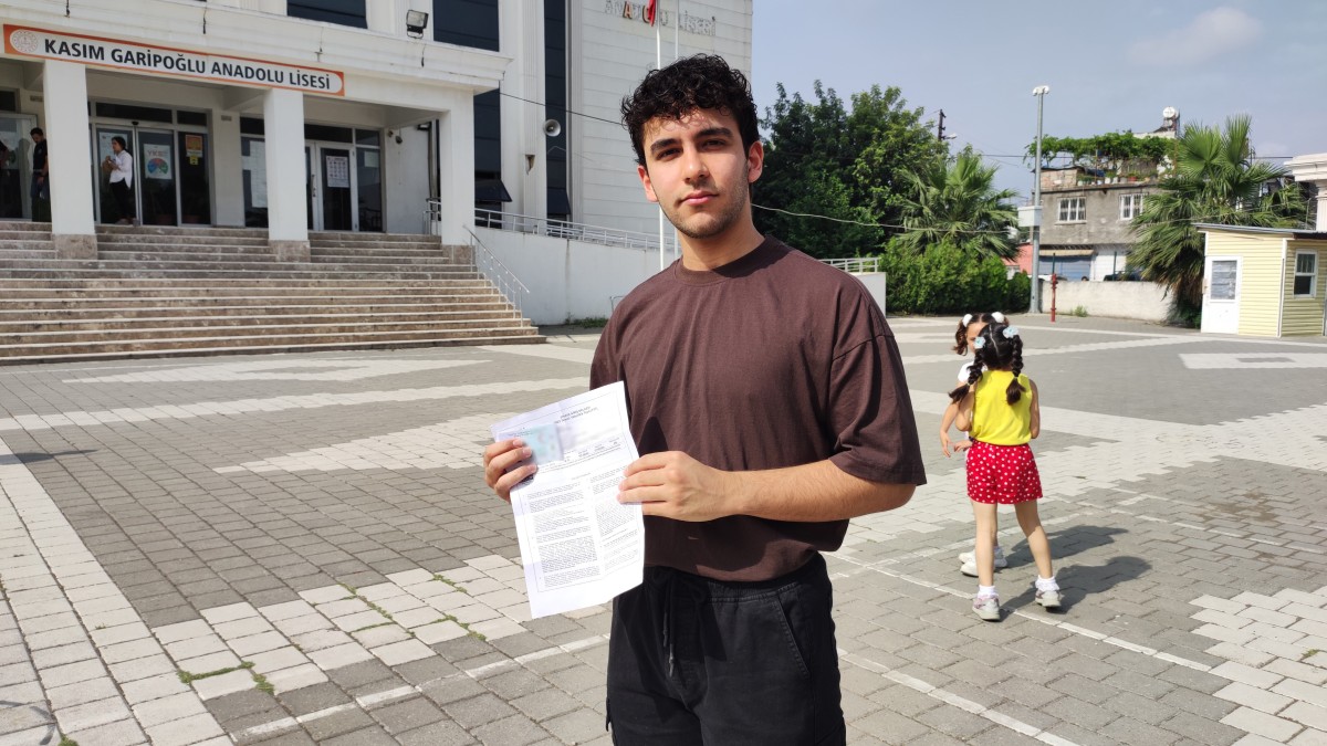 63 saat enkaz altında kalan Gürkan, üniversite sınavına girdi