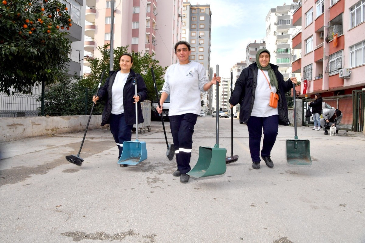 Çukurova’nın kadın temizlik ekipleri işbaşında