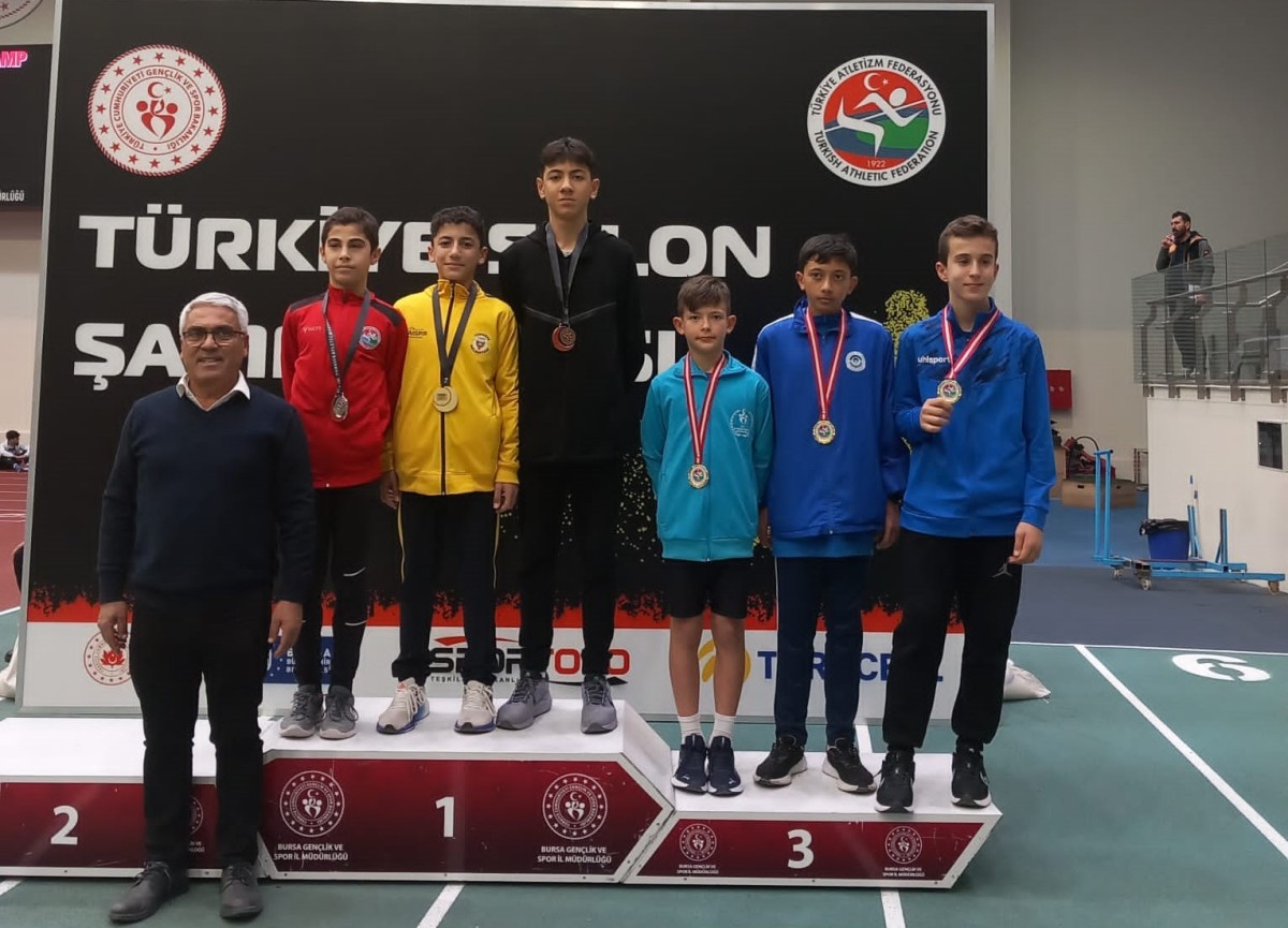 Yüreğirli atletlerden Türkiye rekoru