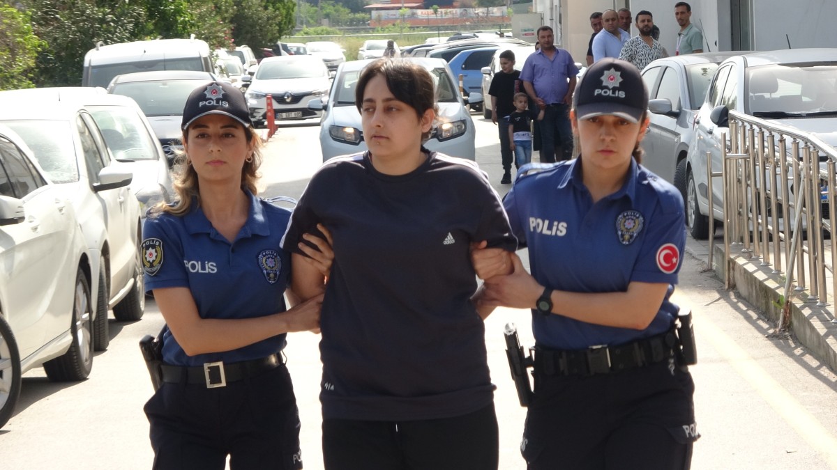 Furkan Nesli Derneği'nde iki kadını bıçaklayan kadın: 