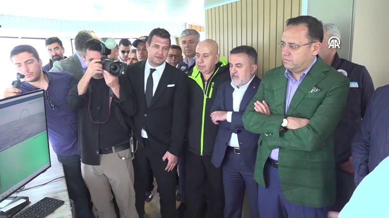 Tarım ve Orman Bakan Yardımcısı Gizligider Adana'da kafes balıkçılığı tesisinde incelemelerde bulundu