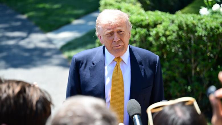 ABD Başkanı Trump'tan, İran'a 