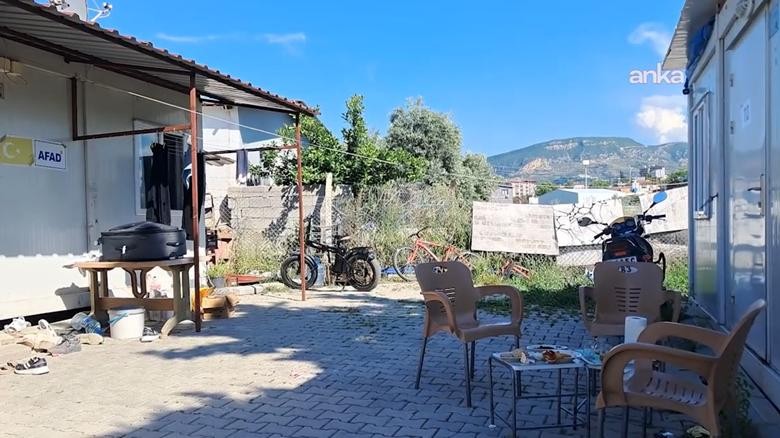 Hatay’da Konteynerlerde Tahliye Endişesi: “Evlerimiz Teslim Edilmeden Çıkamayız” 