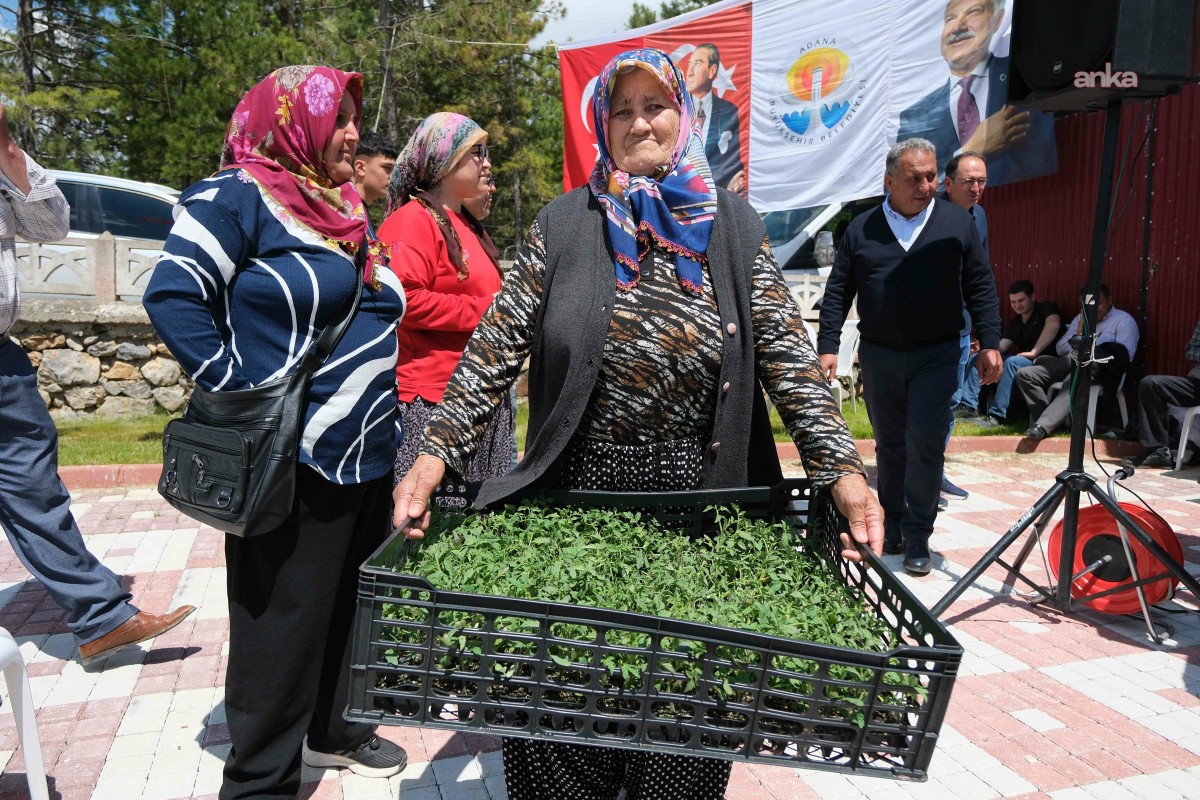 Adana Büyükşehir Belediyesi'nden Tufanbeyli ve Fekeli üreticiye fide desteği