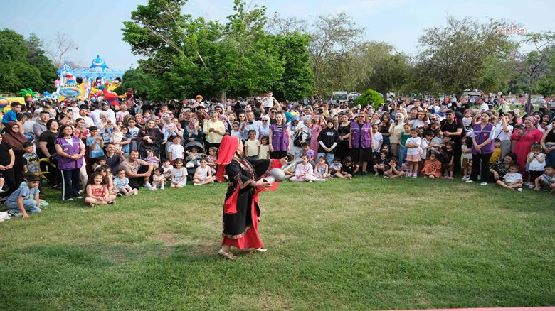 Adana Büyükşehir Belediyesi’nden Merkez Park’ta “Çocuk Şenliği”
