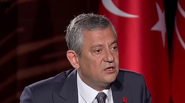 Özgür Özel: Yeni bir partiyi hazır tutmayıp milletin umutlarını kıramam