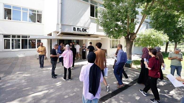 YKS'nin Alan Yeterlilik Testleri Oturumu Tamamlandı 