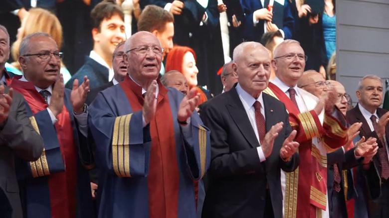 Başkent Üniversitesi Diş Hekimliği Fakültesi Yeni Mezunlarını Verdi
