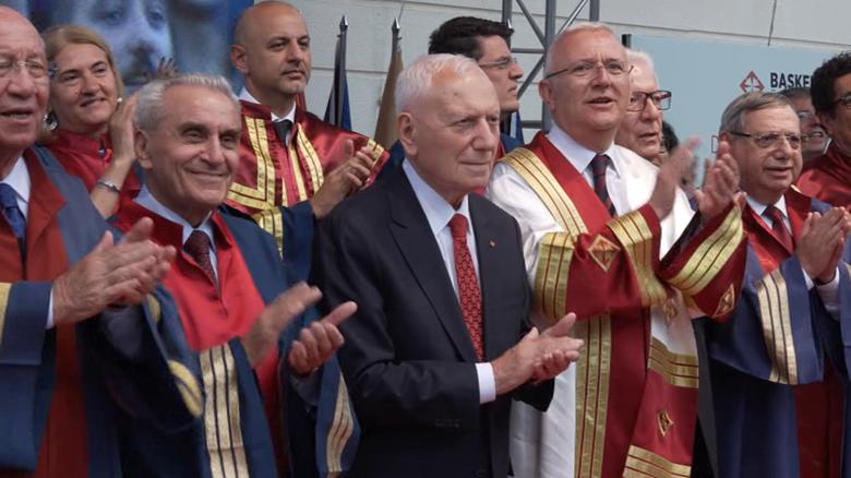 Başkent Üni. Enstitüler ve Yüksek Lisans Öğrencileri Diplomalarını Aldı 