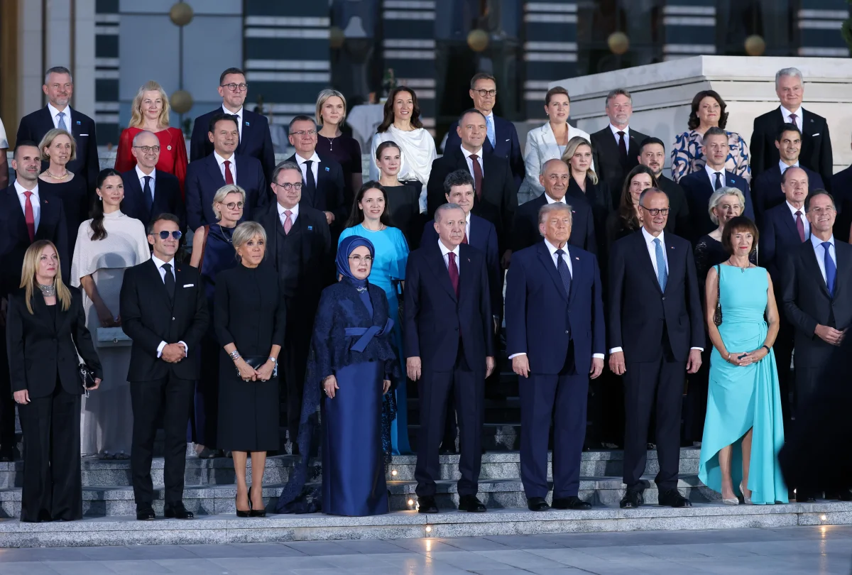 Cumhurbaşkanı Erdoğan ve eşi Emine Erdoğan, devlet ve hükümet başkanları ile eşleri onuruna yemek verdi