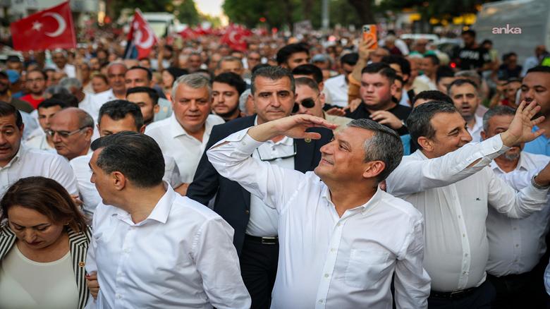Özgür Özel’in “Yeni Parti” hamlesi haftaya başlıyor: Kuruluş dilekçesi 27 Temmuz’da verilecek