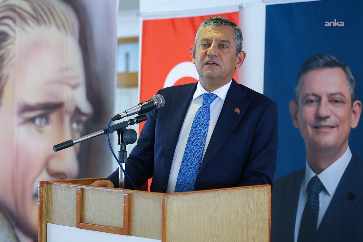 Özgür Özel, Kurucular Kurulu'nun oy birliğiyle YENİ Parti’nin genel başkanı seçildi