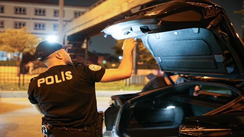 Adana'da helikopter destekli 