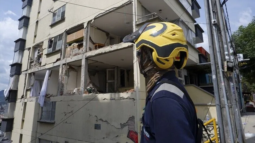 Kolombiya'da 7,4 büyüklüğündeki depremde ölenlerin sayısı 265'e çıktı