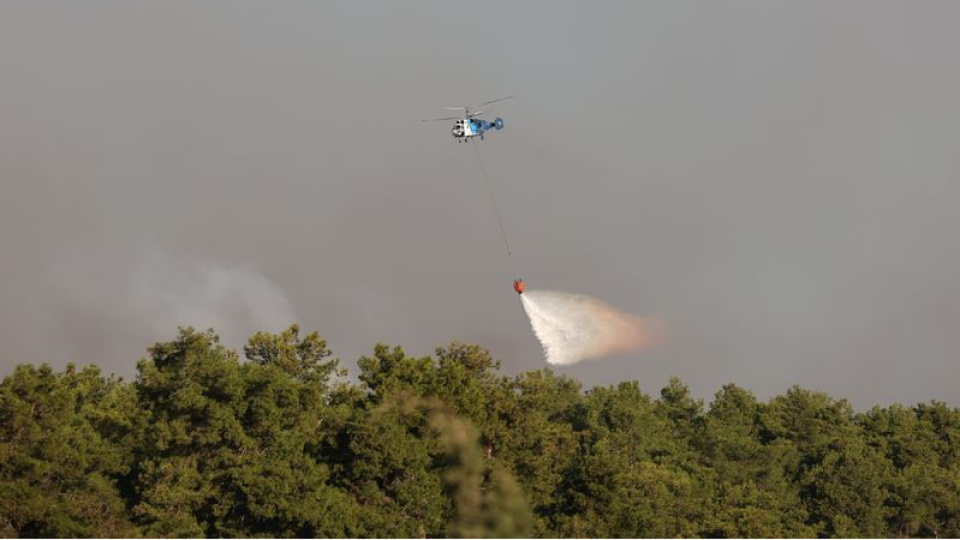 Antalya'da Yangınla Mücadele Sabaha Kadar Sürdü