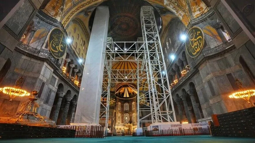 Ayasofya'nın Mihrap Bölümündeki Kubbede Güçlendirme ve Konservasyon Çalışmaları Başlıyor