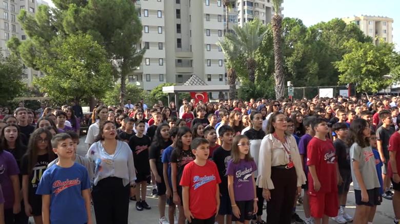 Başkent Adana Okullarında İlk Gün Heyecanı Yaşandı