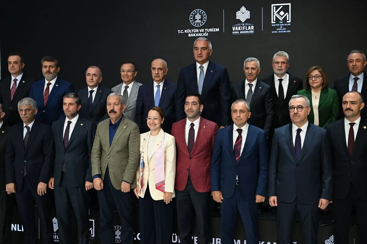 Bakan Ersoy: Depremden etkilenen 11 ilimizde restorasyon için 12 milyar 265 milyonu aşan kaynak kullandık
