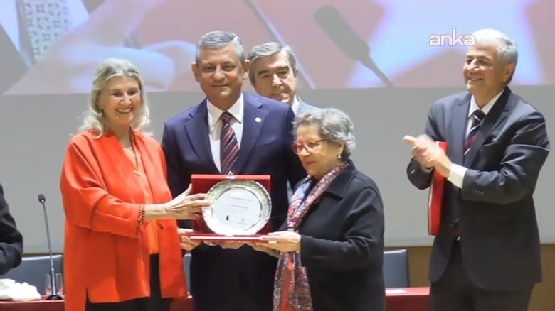 Özgür Özel: Dil Bayramımız Kutlu Olsun