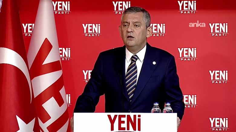 Özgür Özel: 