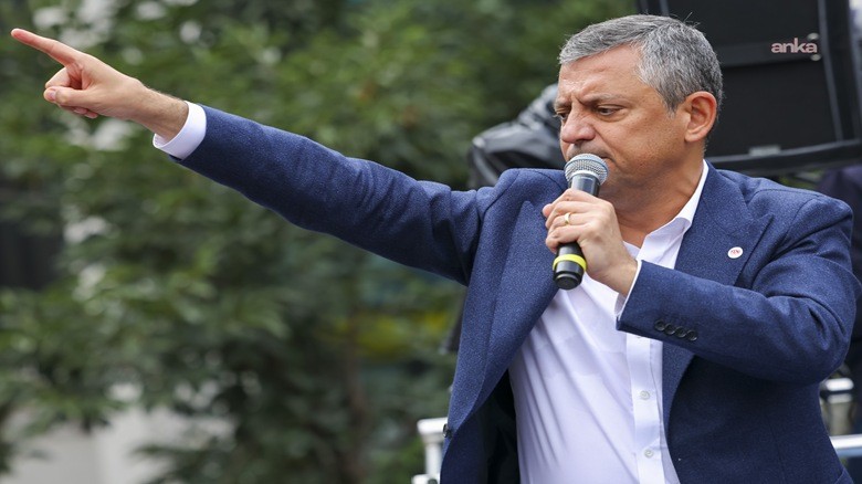 Özgür Özel Artvin'de Temaslarına Devam Etti