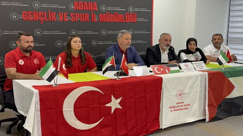 Türk ve Filistin Beyzbol5 milli takımları, organizasyonlara Adana'da birlikte hazırlanıyor