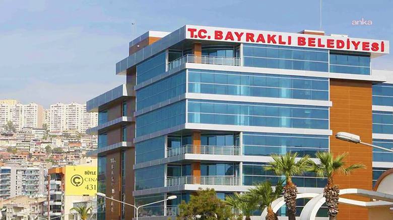 İzmir Bayraklı Belediyesi'ne yönelik operasyon: 45 gözaltı