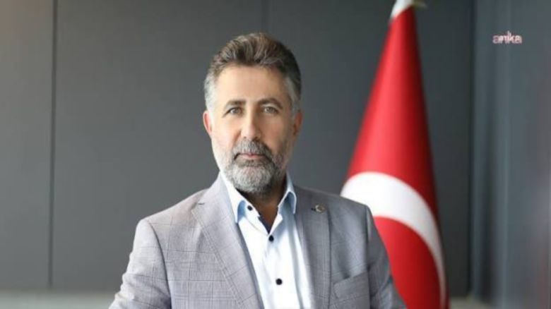 Bayraklı'daki soruşturmada önceki dönem Belediye Başkanı Serdar Sandal dahil 15 kişi tutuklandı