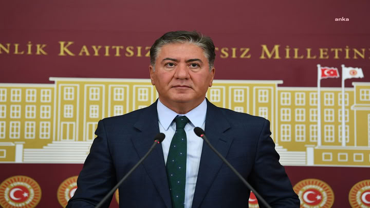 YENİ Parti Grup Başkanvekili Emir: Bu siyasi taarruz fon vurguncularına değil, o vurgunu deşifre eden gazetecilere karşı