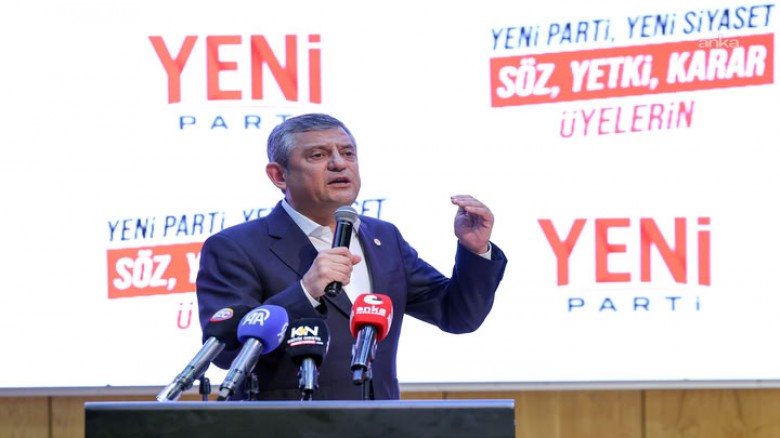 Özgür Özel, YENİ Parti Ankara İl Başkanlığı Seçiminde Kürsüdeydi