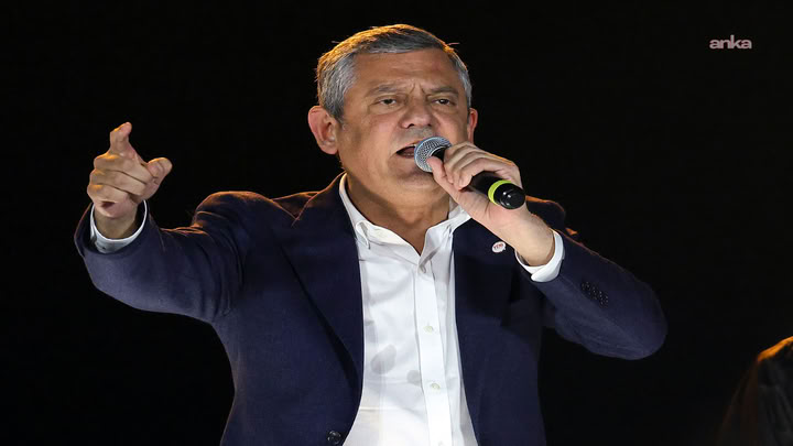 Özgür Özel: Basın özgür değilse ülkenin ekonomisinin düzelmesi mümkün değildir