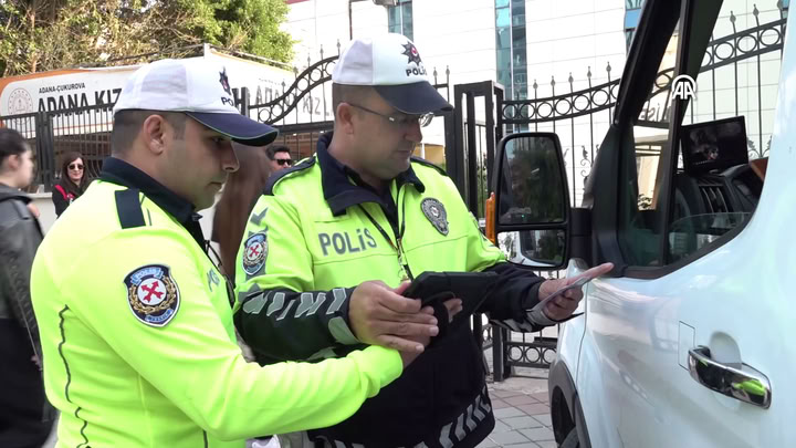Adana'da güvenli eğitim için okul çevrelerinde denetimler sürüyor