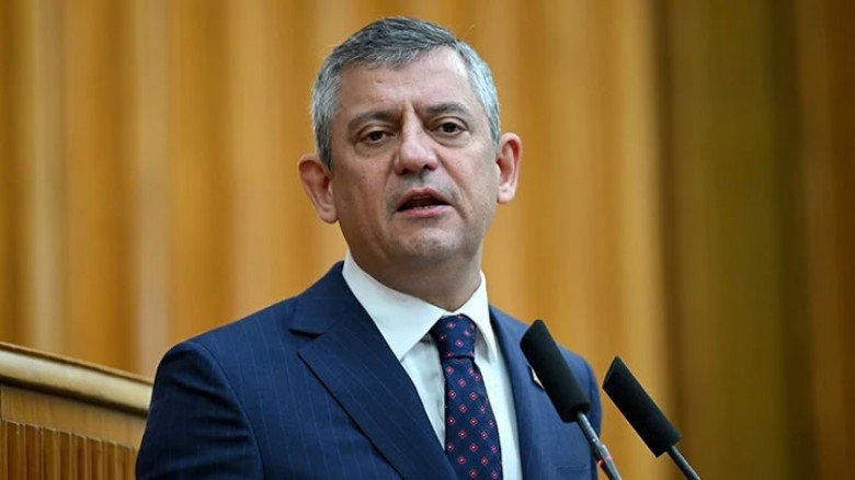 Özgür Özel: 